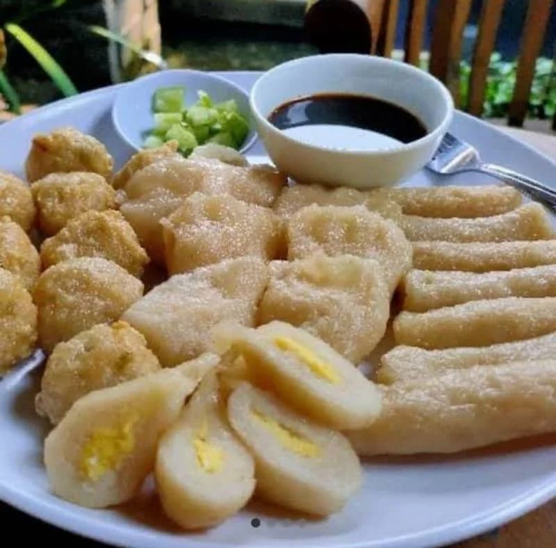 pempek-komplit